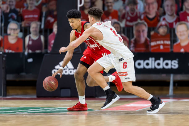 展开分析 展开分析